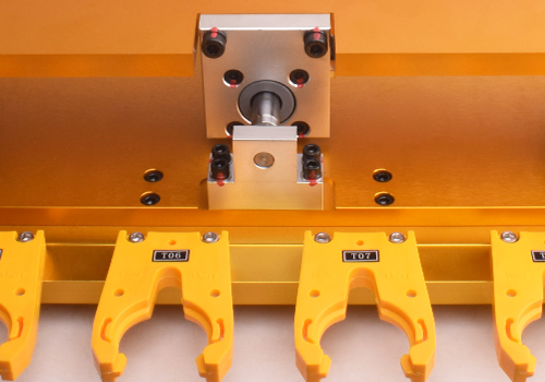LIHAN Engraving Machine Automa - Woodworking Magazine review and price