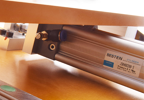 LIHAN Engraving Machine Automa - Woodworking Magazine review and price